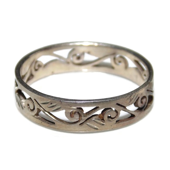 925 Vintage Estate Sterling Silver Ring Pinky Cut Out Band Ornate US Size 7